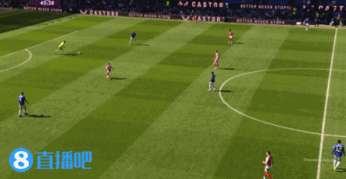 星空体育官方入口-巴顿谈枪手被判罚点球：裁判再次毁了这场比赛，这绝不是个点球