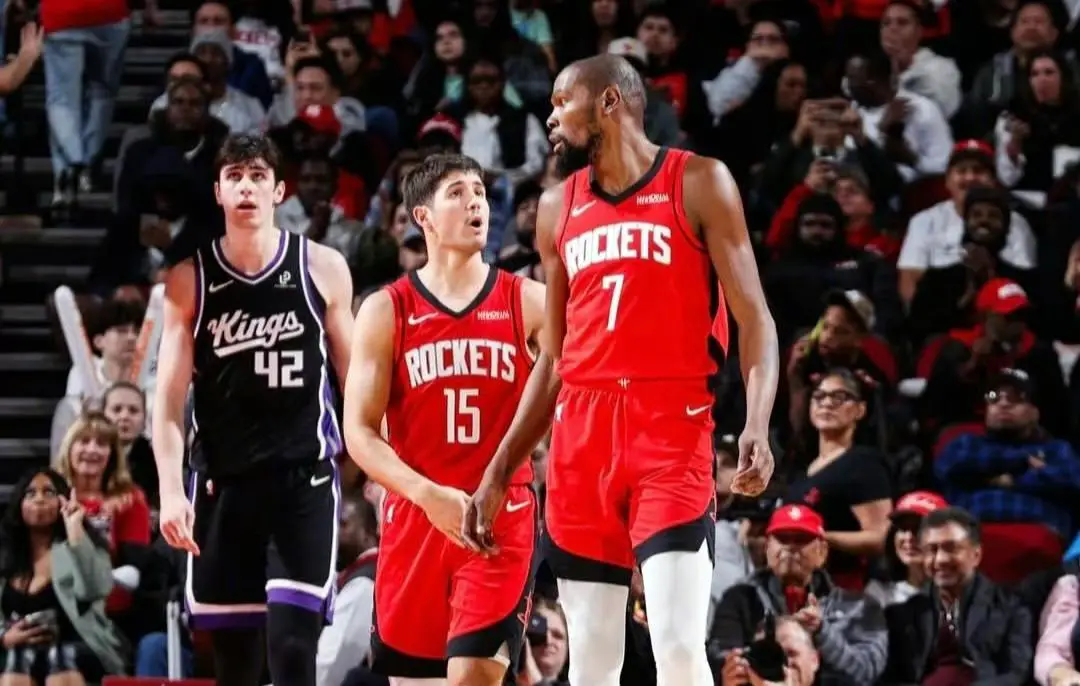 星空体育官方入口-不及落选秀，火箭输独行侠谢泼德遭调侃，一短板不提升将难堪大用