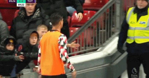 1666308691171066779.gif cluo.gif