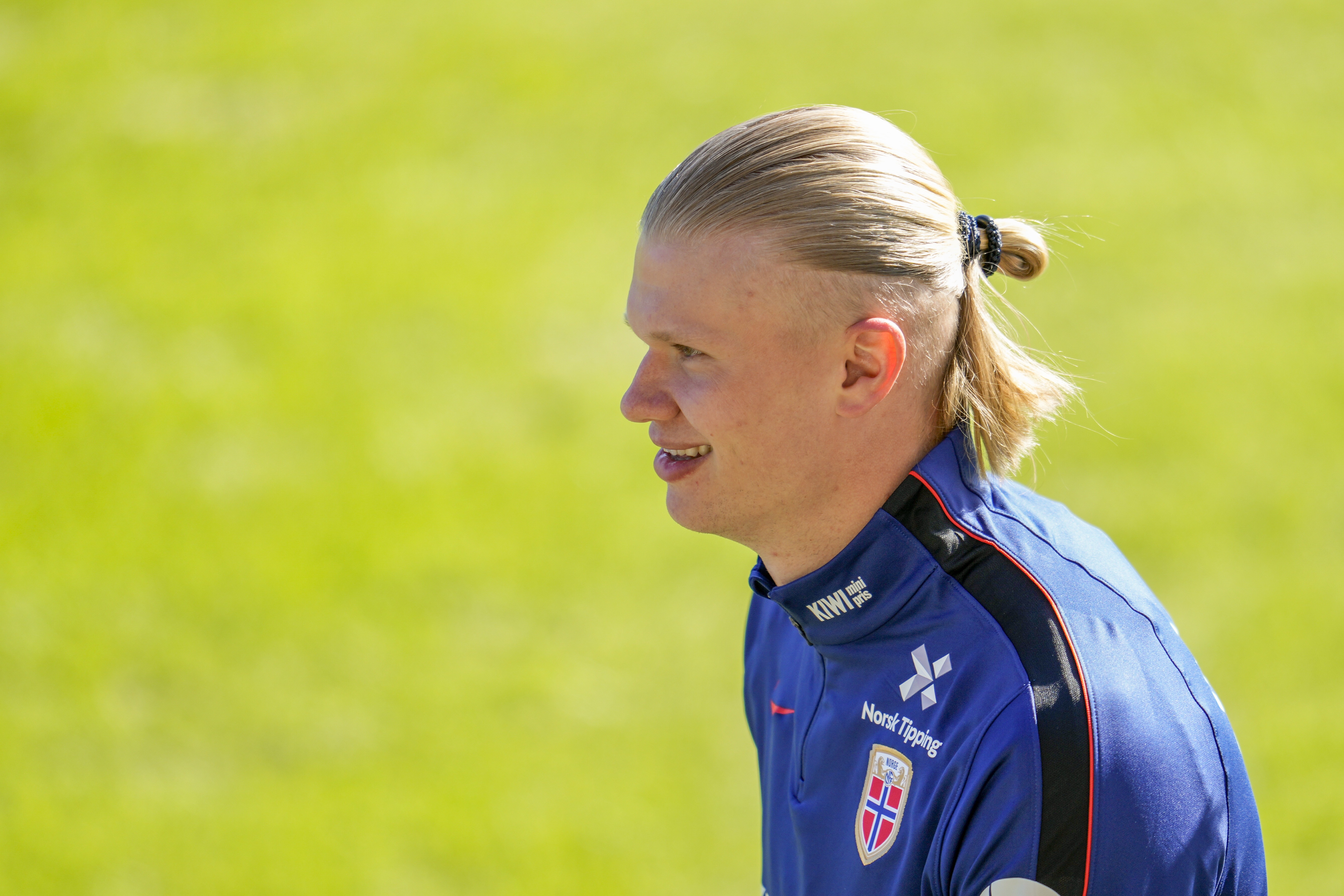 星空体育平台-太阳报：哈兰德在国际比赛日期间飞巴塞罗那，拜访名医